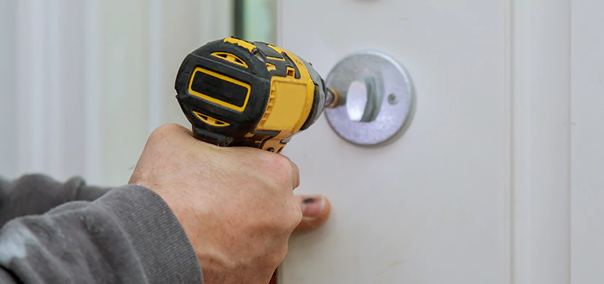 Street Locksmith For Smart Lock Repair in National City, CA
